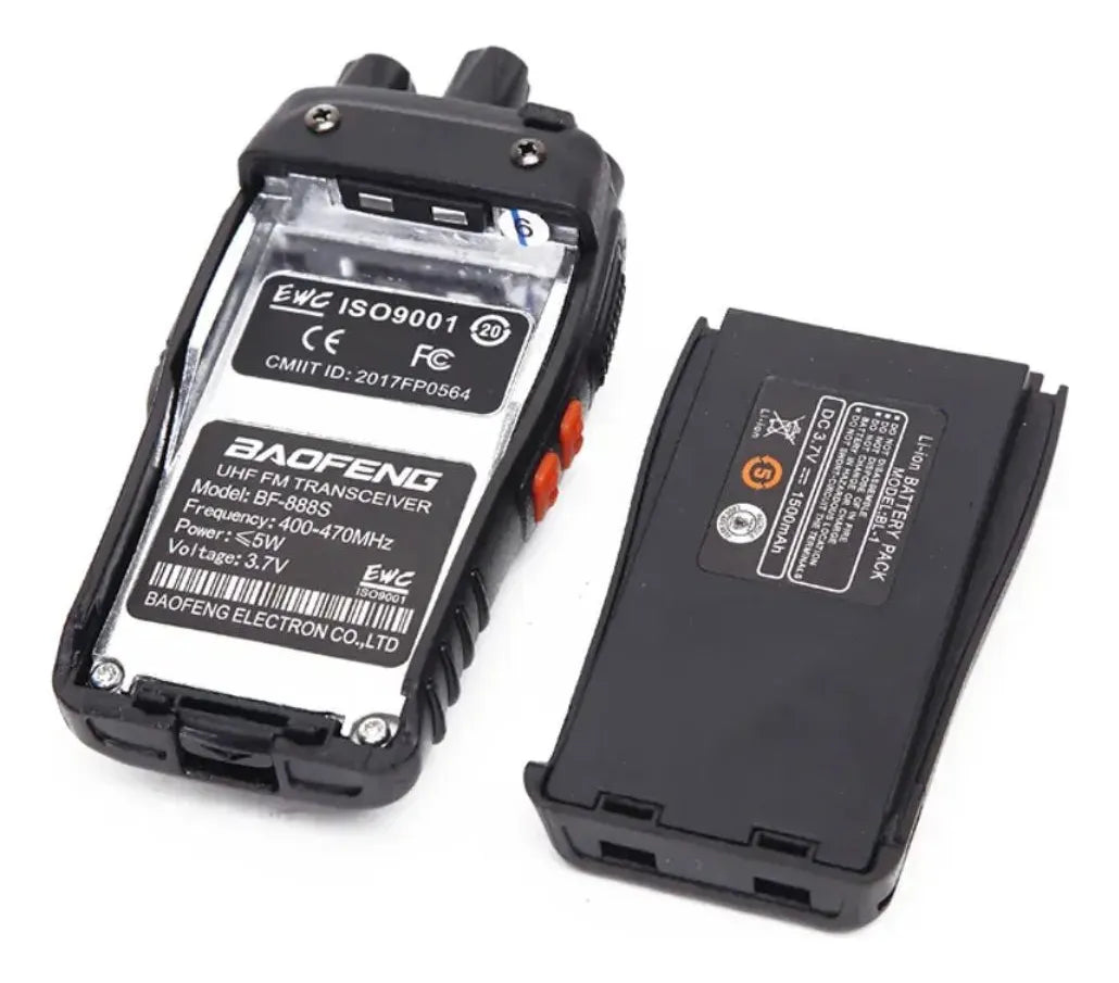 Walk Talk Baofeng 777s Kit 2 Radio Comunicador 16 Canais Preto 400 Mhz X 470 Mhz