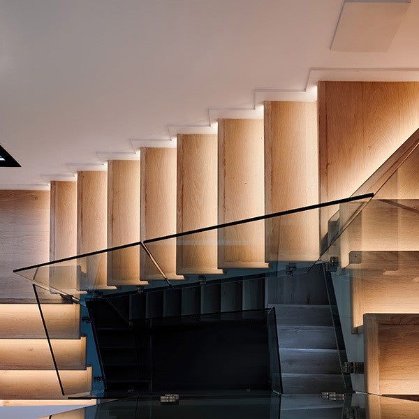 LED STAIRWAY LIGHTING CONTROLLER 